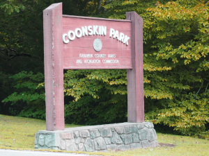 coonskin-park-sign